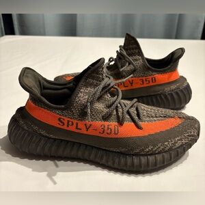 Adidas Yeezy Boost 350 V2 in Carbon Beluga Size 10
